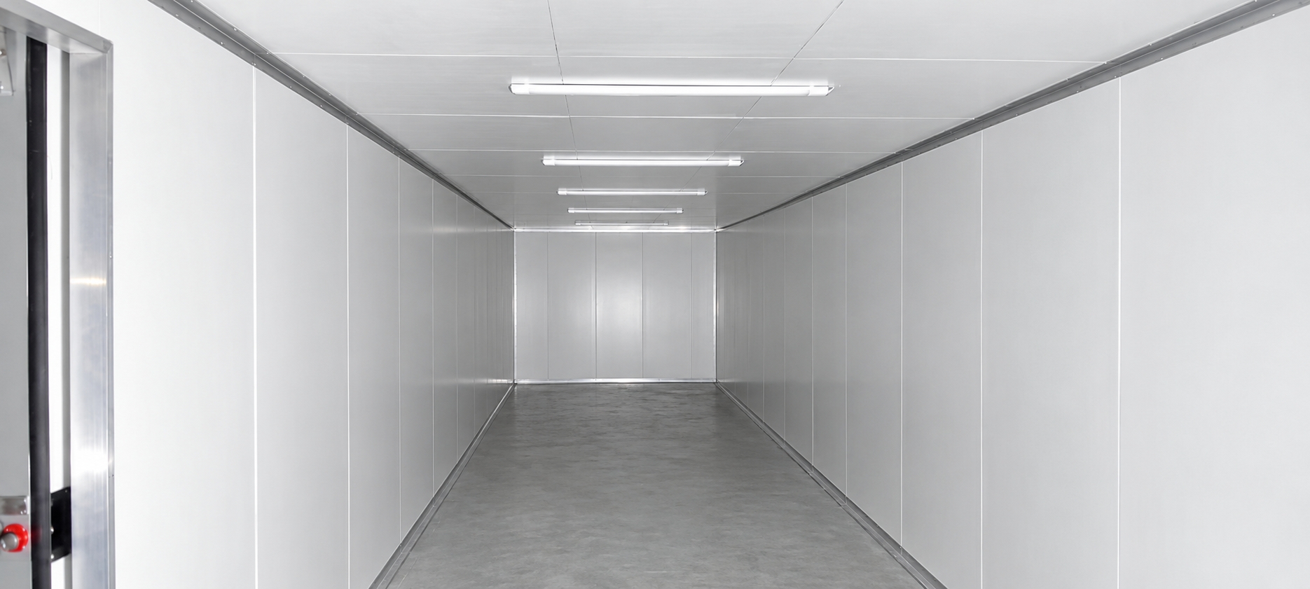 Centigrade cold and freezer room interior